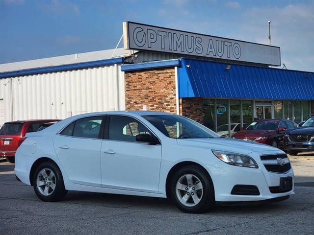 $10450 : 2013 Malibu LS image 2