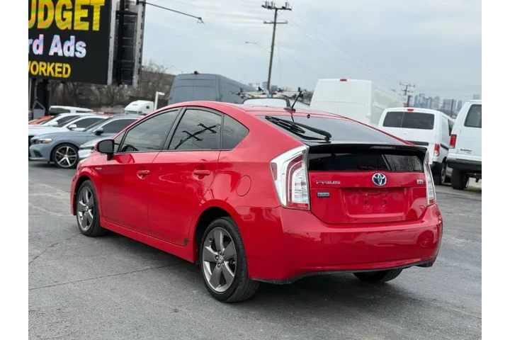 $9995 : 2015 Prius Persona Series image 8