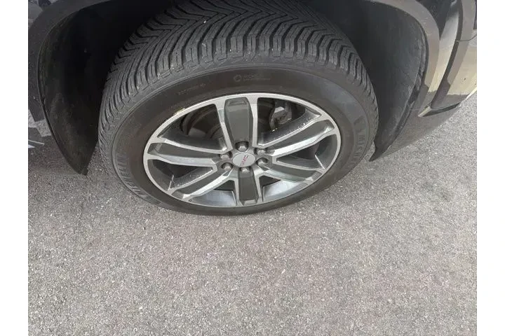 $19990 : GMC Acadia 2019 Denali 4dr S image 9