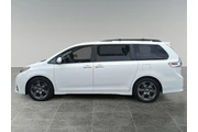 $28488 : Toyota Sienna 2020 SE 8-Pass thumbnail