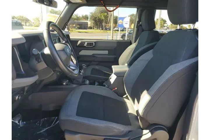 $28898 : Ford Bronco 2021 4x4 Base 2d image 10