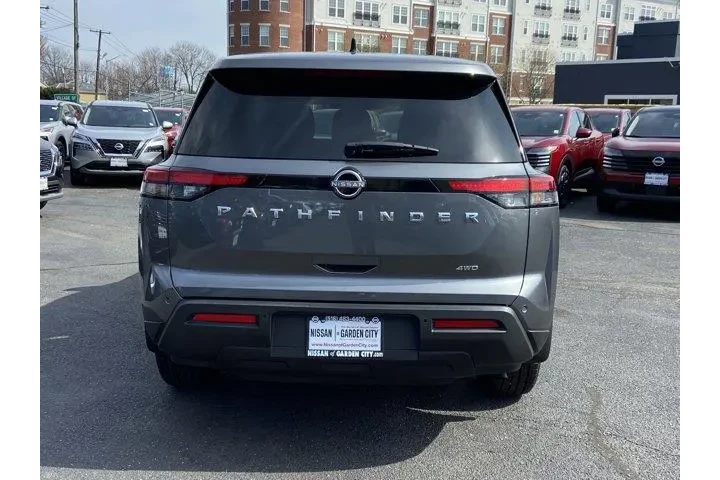 $28105 : Nissan Pathfinder 2024 AWD S image 5