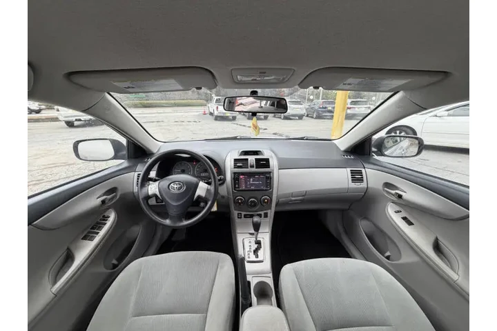 $1 : 2013 Corolla LE image 9