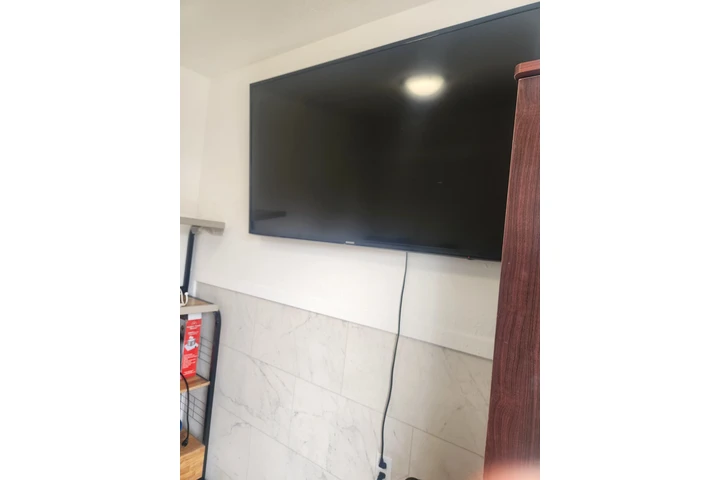 $679 : Cuarto L.A. image 3
