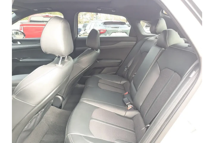 $27000 : Kia K5 2024 GT-Line 4dr Seda image 10