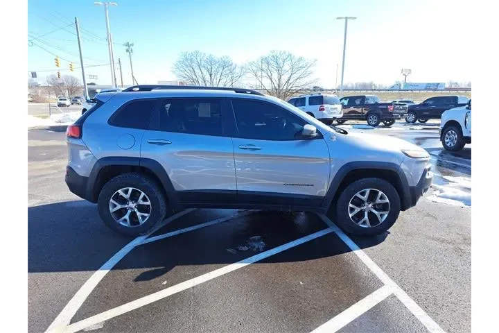 $9752 : Jeep Cherokee 2015 4x4 Trail image 6