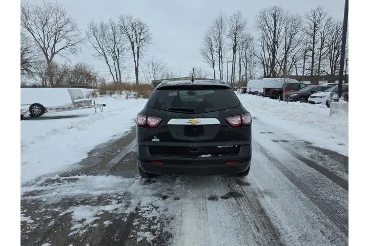 $5000 : Chevrolet Traverse 2013 LT 4 image 6