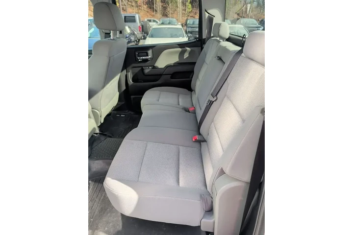 $31344 : Chevrolet Silverado 2500HD 2 image 9