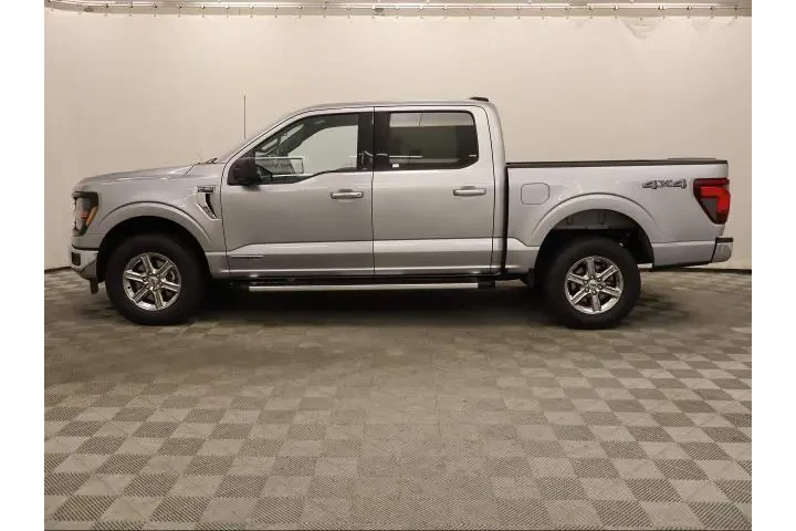 $39995 : Ford F-150 2024 4x4 XLT 4dr image 10