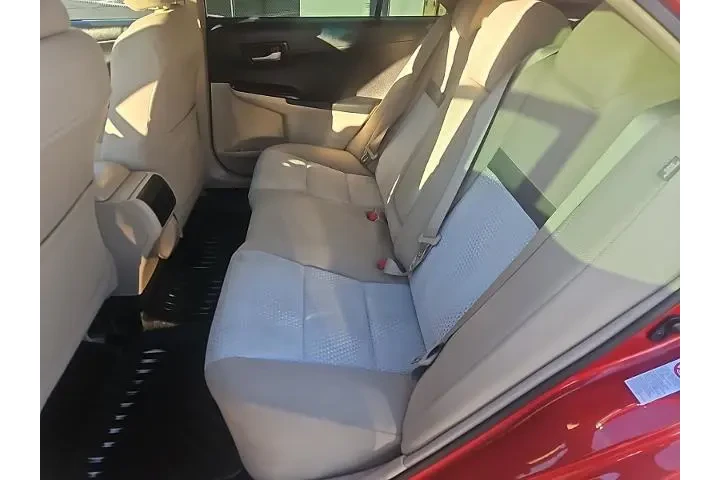 $13988 : Toyota Camry 2012 SE 4dr Sed image 10