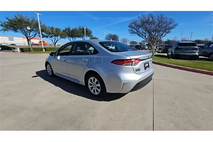 $18987 : Toyota Corolla 2024 LE 4dr S image 7