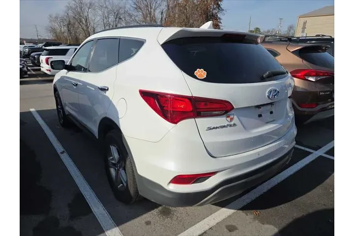 $4994 : Hyundai SANTA FE Sport 2017 image 8