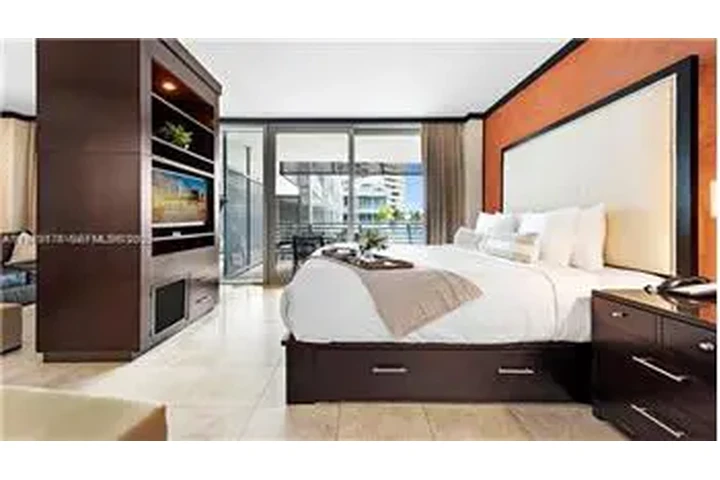 $4200 : Rental property with 0 bedro image 5