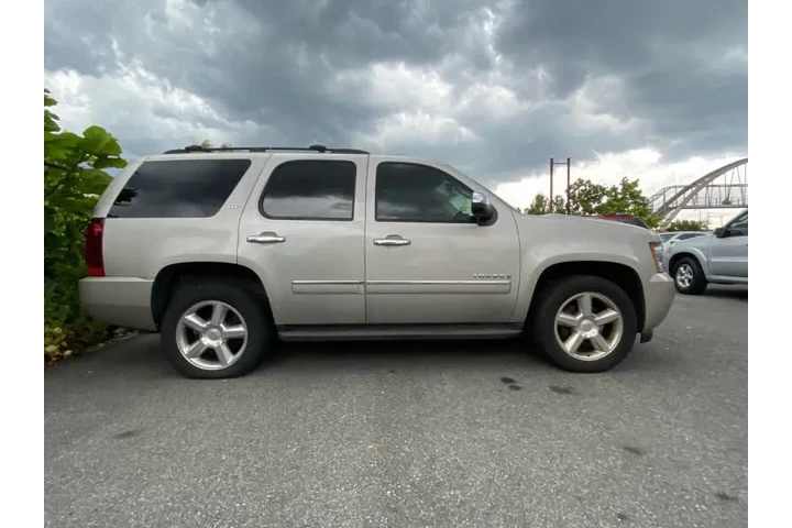 $6495 : 2009 Tahoe LTZ image 7