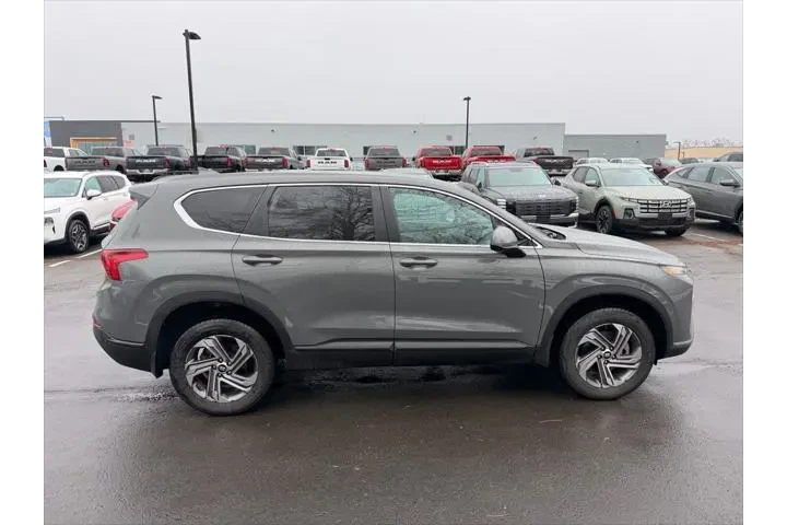 $21900 : Hyundai SANTA FE 2023 AWD SE image 2
