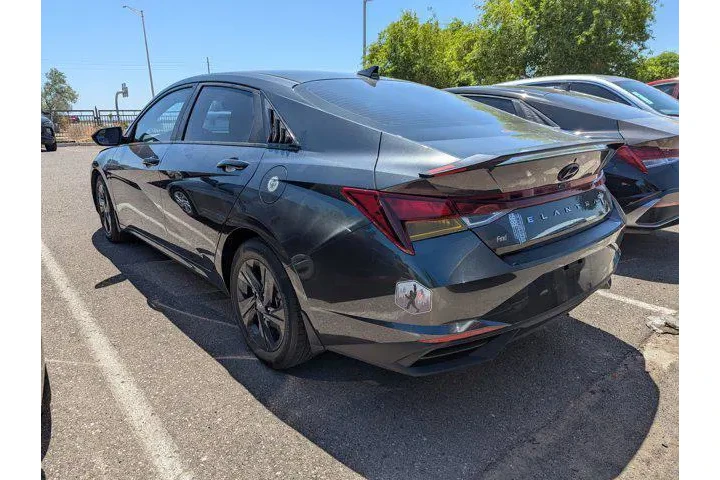 $17987 : Hyundai ELANTRA 2022 SEL 4dr image 4