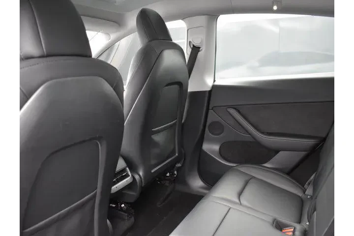 $22526 : Tesla Model Y 2023 AWD 4dr C image 9