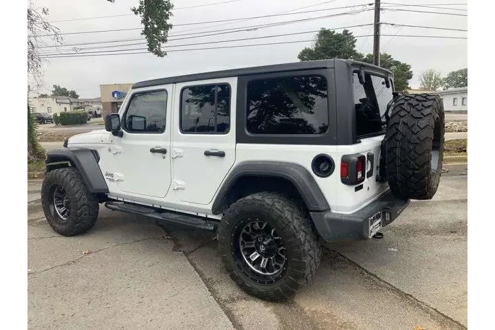 $28989 : Jeep Wrangler Unlimited 2020 image 7