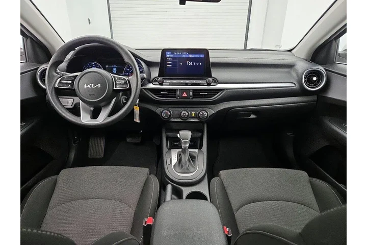 $15998 : Kia Forte 2023 LXS 4dr Sedan image 9