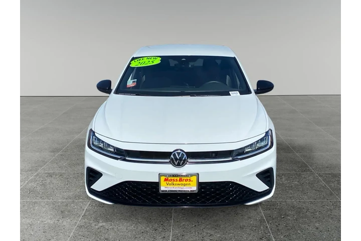 $24950 : Volkswagen Jetta 2025 Sport image 8