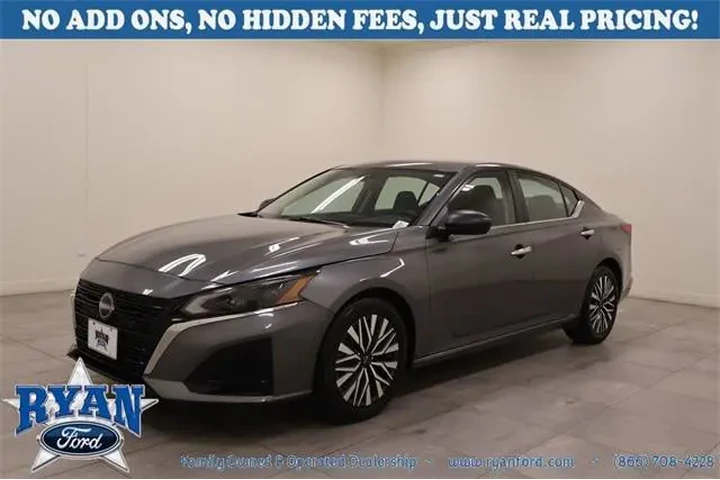 Nissan Altima 2024 2.5 SV 4d image 1