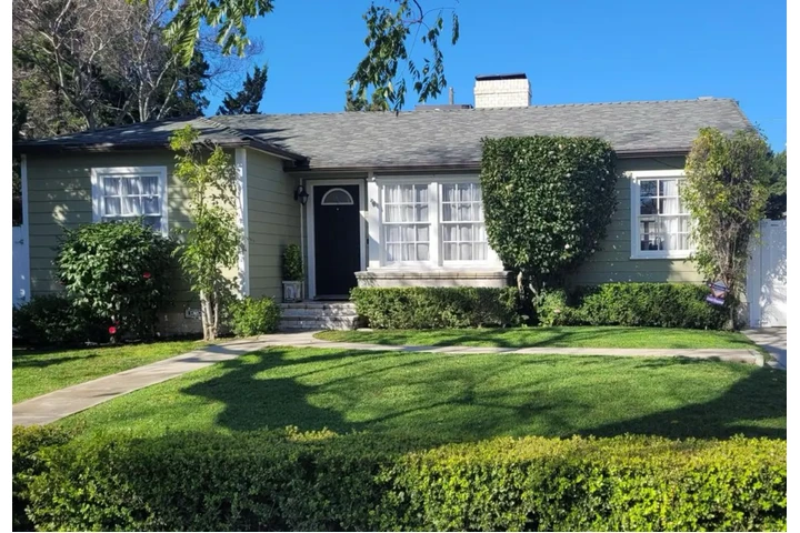 $2650 : Newly Remodeled image 1