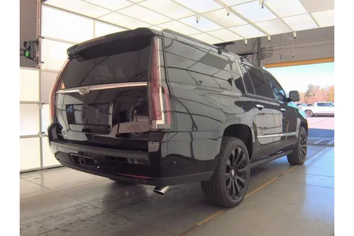 $27822 : Cadillac Escalade ESV 2018 4 image 2