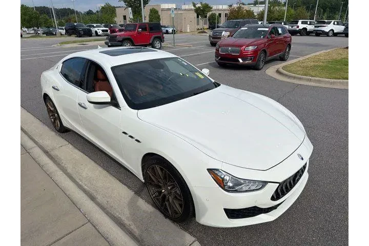 $19898 : Maserati Ghibli 2019 4dr Sed image 8