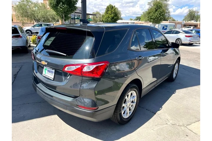 2019 Equinox LS 2WD image 5