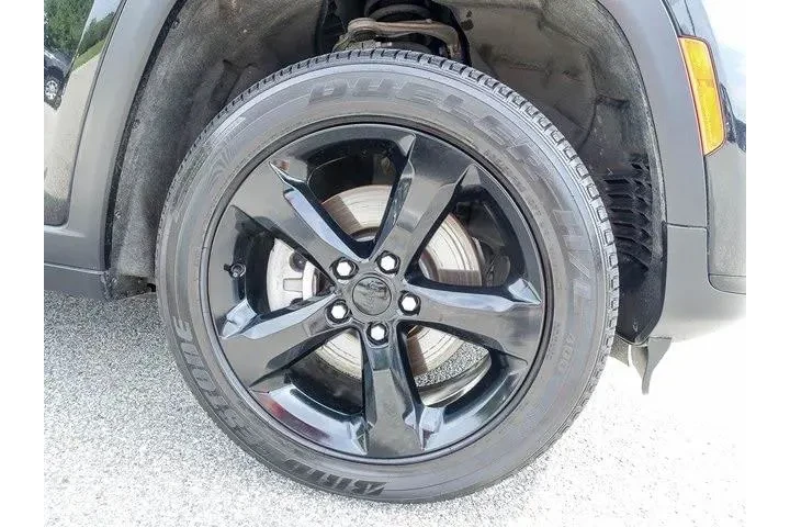 $33650 : Jeep Grand Cherokee L 2024 4 image 9