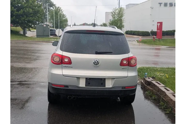 $4990 : 2009 Tiguan SEL image 5