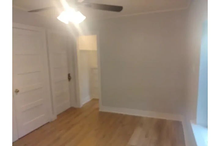 $1300 : Rento estudio-Huntington Park image 1