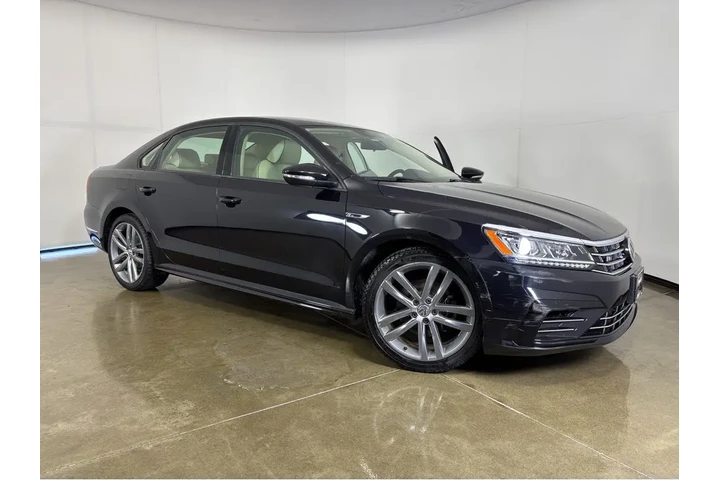 $14090 : 2018 Passat R-Line image 1