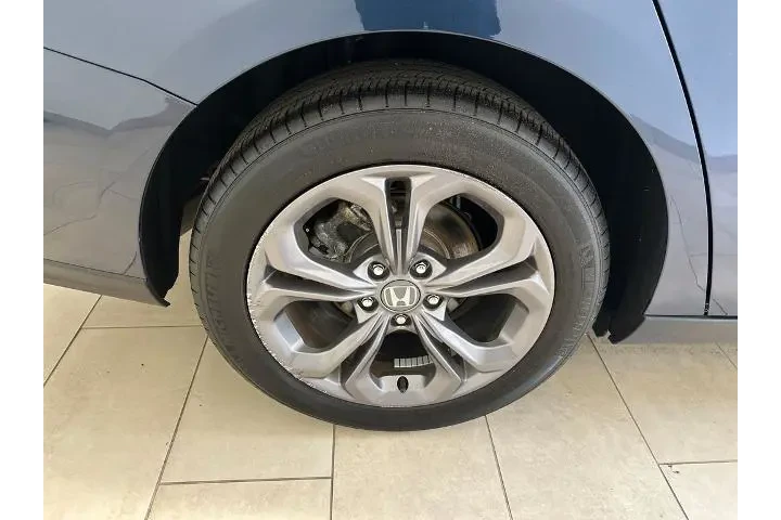 $24824 : Honda Accord 2024 EX 4dr Sed image 8