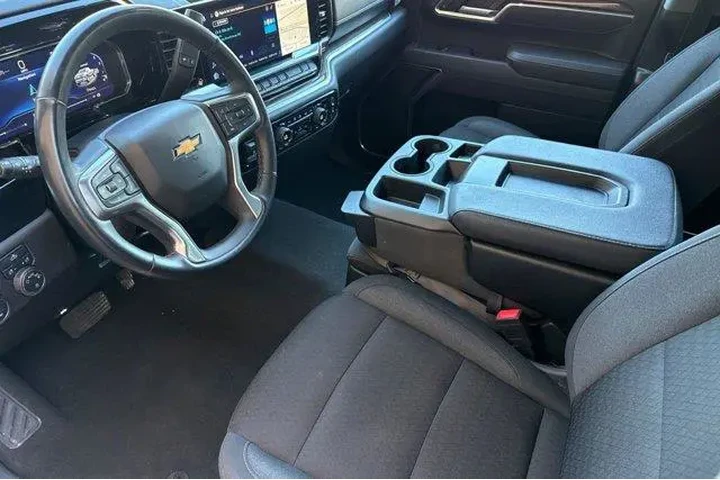 $37981 : Chevrolet Silverado 1500 202 image 5