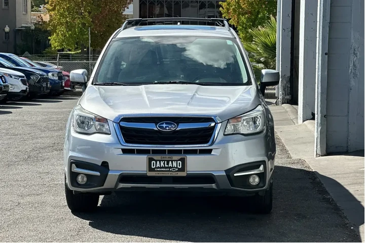 Subaru Forester 2017 AWD 2.5 image 9