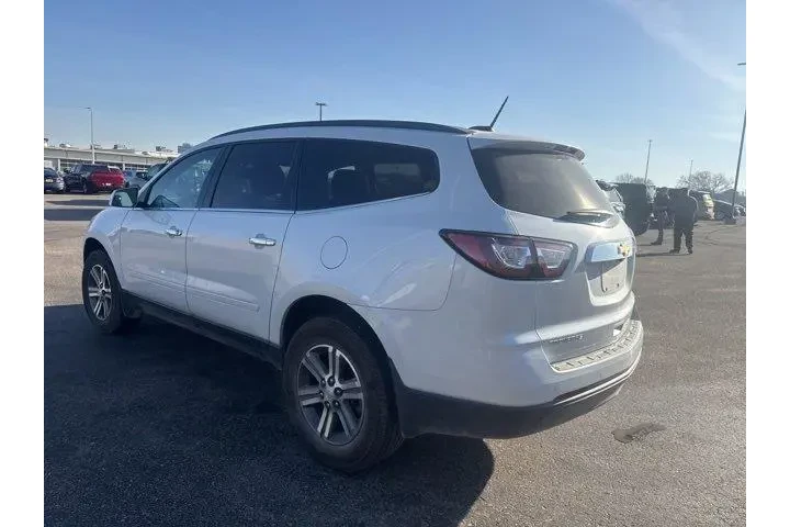 $11982 : Chevrolet Traverse 2017 LT 4 image 5