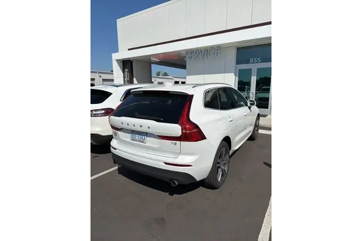 $25612 : Volvo XC60 2021 T5 Momentum image 2