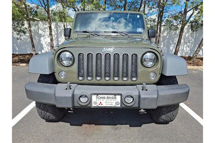 $14977 : Jeep Wrangler Unlimited 2015 image 2
