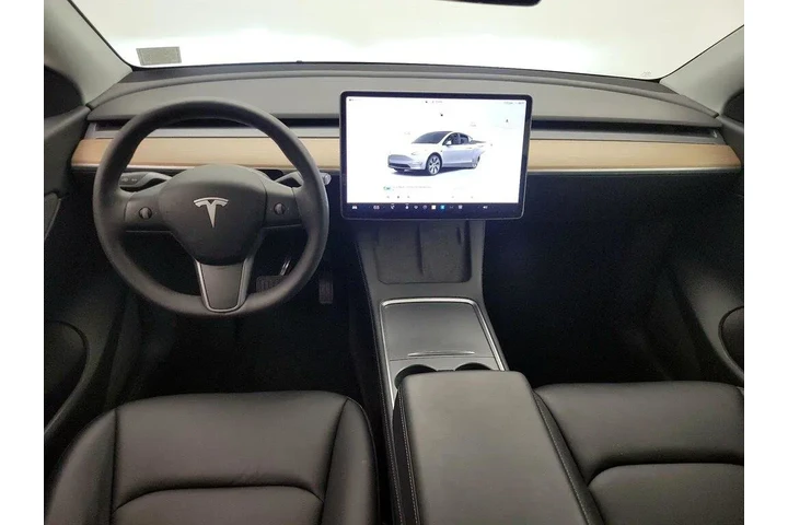 $30998 : Tesla Model Y 2022 AWD Long image 9