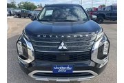 $21995 : Mitsubishi Outlander 2022 AW thumbnail