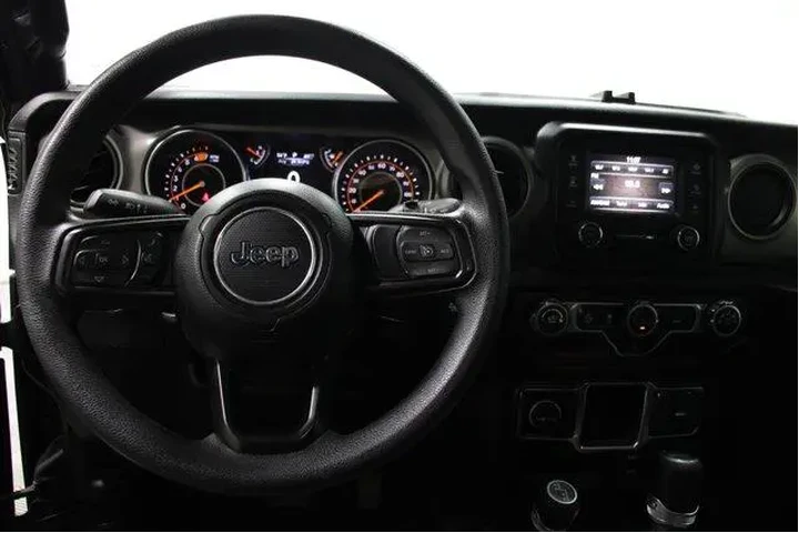 $29981 : Jeep Wrangler Unlimited 2021 image 8