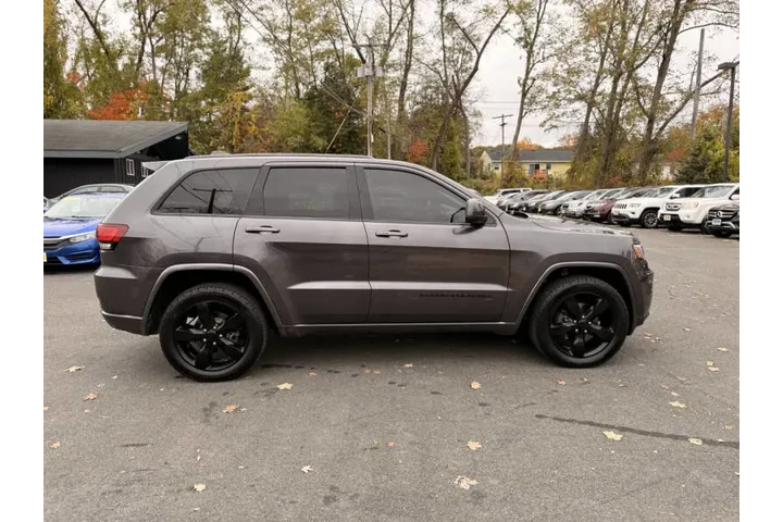 $15995 : 2018 Grand Cherokee Altitude image 8