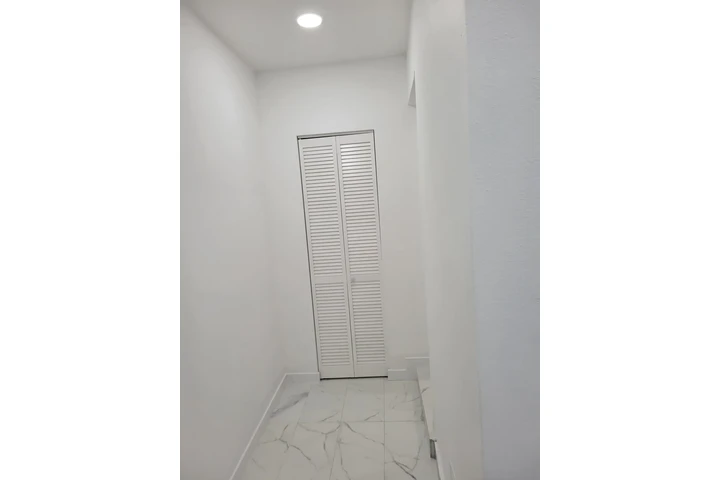 $1600 : Se renta efficiency image 4