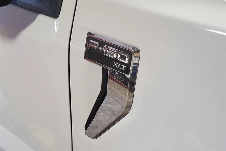 $36995 : Ford F-150 2023 4x4 XLT 4dr image 5