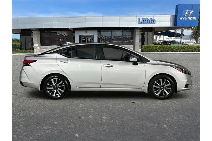 $10999 : Nissan Versa 2021 SV 4dr Sed image 9