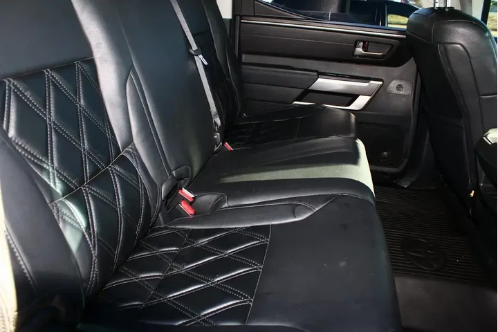 $39350 : Toyota Tundra 2022 4x4 SR5 4 image 8