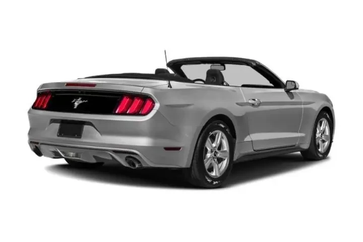 $16255 : Ford Mustang 2015 V6 2dr Con image 2