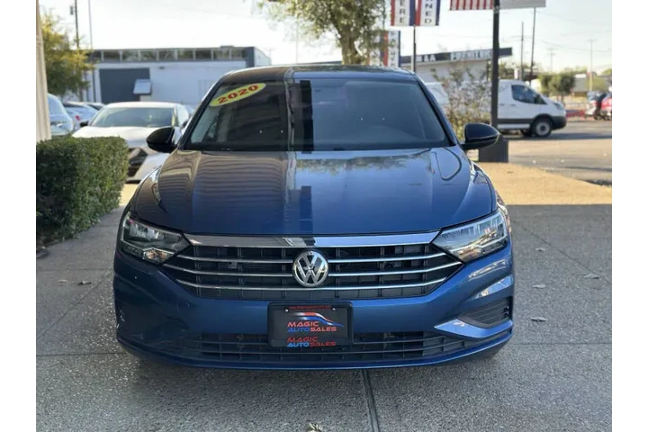 $17999 : 2020 Jetta R-Line image 5