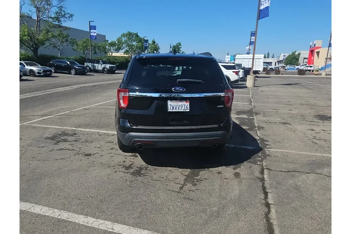 $11000 : Ford Explorer 2017 AWD Base image 7